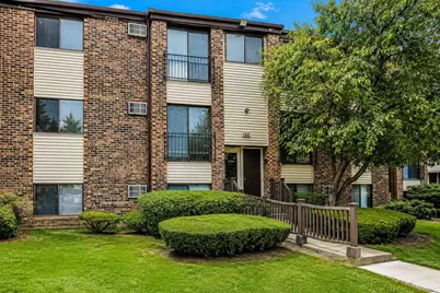 156 Dunteman Drive #301, Glendale Heights, IL 60139 - Photo 2