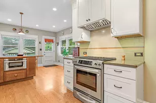220 S Harvey Ave, Oak Park, IL 60302 - Photo 10