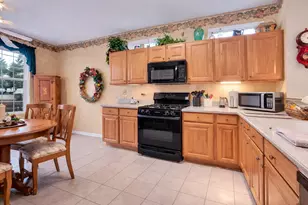 12825 Coventry Ln, Huntley, IL 60142 - Photo 4