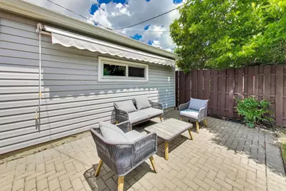 7028 W Melrose Street, Chicago, IL 60634 - Photo 36