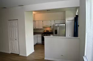 1211 Arapaho Ct, Naperville, IL 60540 - Photo 6