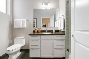 2065 N Kedzie Ave, Chicago, IL 60647 - Photo 16