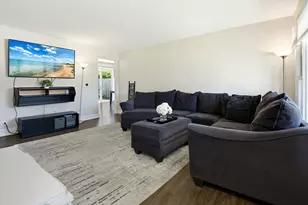 626 Debra Dr, Des Plaines, IL 60016 - Photo 2