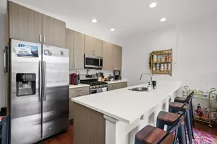 838 W Erie St, Chicago, IL 60642 - Photo 6