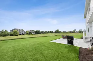 995 Redbud Ln, Sugar Grove, IL 60554 - Photo 64
