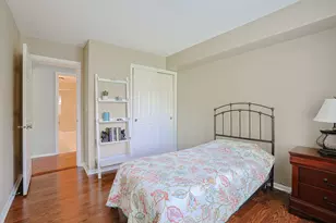 1011 Brentwood Cir, Buffalo Grove, IL 60089 - Photo 14