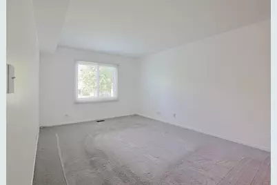 1011 Brentwood Circle, Buffalo Grove, IL 60089 - Photo 16