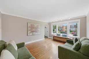 2826 N Rutherford Ave, Chicago, IL 60634 - Photo 2