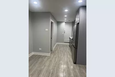 926 W 32nd Place #BR, Chicago, IL 60608 - Photo 2