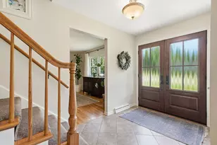 28W118 Hillview Dr, Naperville, IL 60564 - Photo 4