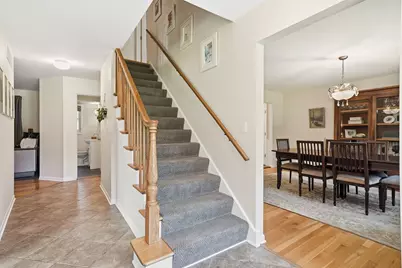 28W118 Hillview Drive, Naperville, IL 60564 - Photo 24