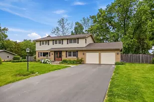 28W118 Hillview Dr, Naperville, IL 60564 - Photo 1