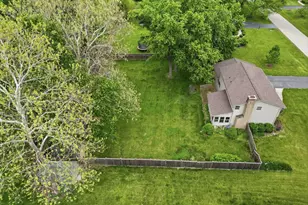 28W118 Hillview Dr, Naperville, IL 60564 - Photo 44