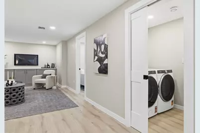 4431 N Marmora Avenue, Chicago, IL 60630 - Photo 24