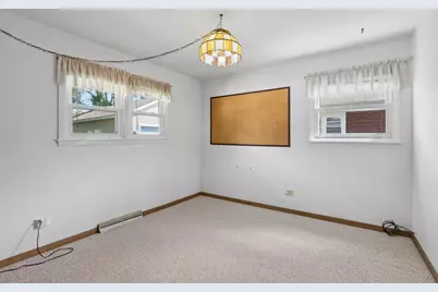 215 Brice Avenue, Mundelein, IL 60060 - Photo 14