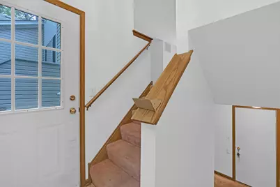 312 W Treehouse Lane, Round Lake, IL 60073 - Photo 8
