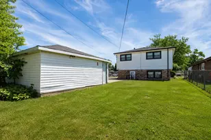 11824 S Leclaire Ave, Alsip, IL 60803 - Photo 20