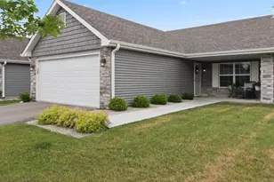 4479 Squaw Vly Dr, Loves Park, IL 61111 - Photo 2