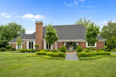 150 N Suffolk Lane, Lake Forest, IL 60045 - Photo 1