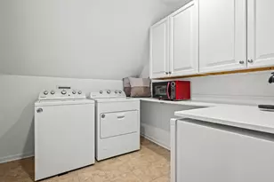 150 N Suffolk Ln, Lake Forest, IL 60045 - Photo 26