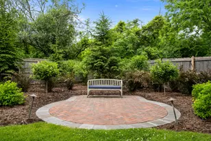 150 N Suffolk Ln, Lake Forest, IL 60045 - Photo 30