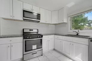 10 Michael Rd, Park Forest, IL 60466 - Photo 8