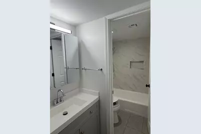 140 E Fountainview Lane #2B, Lombard, IL 60148 - Photo 8