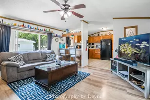 8 Berry Ln, Bourbonnais, IL 60914 - Photo 2