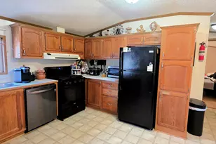 8 Berry Ln, Bourbonnais, IL 60914 - Photo 4