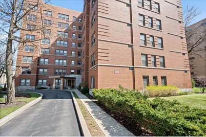 1585 Ridge Avenue #705, Evanston, IL 60201 - Photo 2