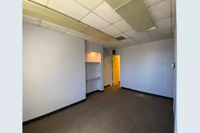 200 E Willow Avenue #202B, Wheaton, IL 60187 - Photo 12