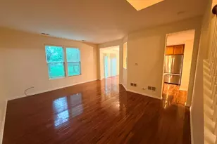 565 Conservatory Ln, Aurora, IL 60502 - Photo 4