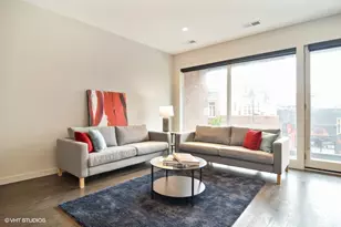 2742 N Lincoln Ave, Chicago, IL 60614 - Photo 2