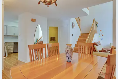 73 Woodstone Drive, Buffalo Grove, IL 60089 - Photo 12