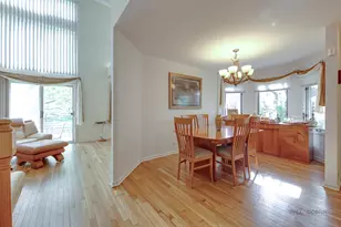 73 Woodstone Dr, Buffalo Grove, IL 60089 - Photo 10