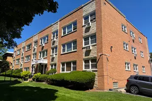4820 W Conrad St, Skokie, IL 60077 - Photo 2
