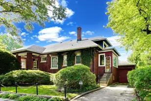 801 Gunderson Ave, Oak Park, IL 60304 - Photo 2