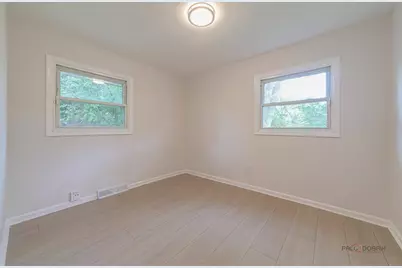 200 S Beck Road, Lindenhurst, IL 60046 - Photo 16