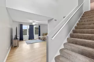 2394 Caton Crest Dr, Crest Hill, IL 60403 - Photo 2