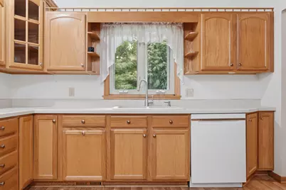 1952 Larod Drive, Dixon, IL 61021 - Photo 12