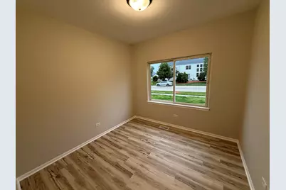 1756 Waters Edge Drive, Minooka, IL 60447 - Photo 10