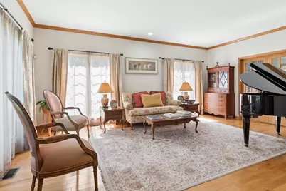 130 N Buckingham Drive, Sugar Grove, IL 60554 - Photo 6