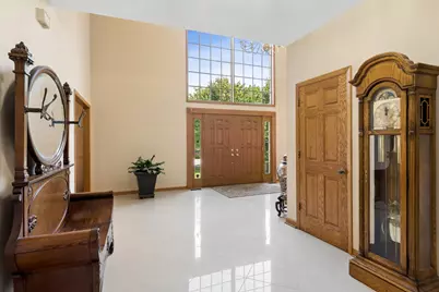 130 N Buckingham Drive, Sugar Grove, IL 60554 - Photo 2
