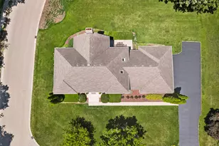130 N Buckingham Dr, Sugar Grove, IL 60554 - Photo 34