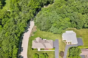 130 N Buckingham Dr, Sugar Grove, IL 60554 - Photo 32