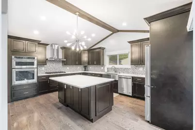 1260 Waterbury Lane, Roselle, IL 60172 - Photo 8