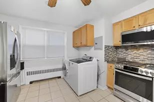 7410 N Oakley Ave, Chicago, IL 60645 - Photo 8