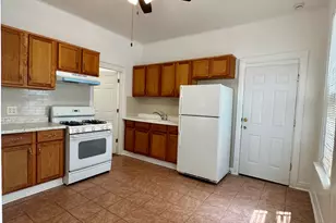 2409 S Spaulding Ave, Chicago, IL 60623 - Photo 8