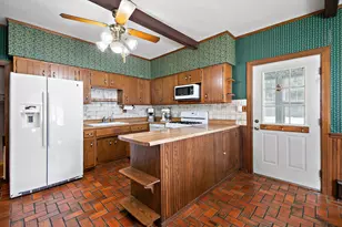 311 W 2nd St, Momence, IL 60954 - Photo 10