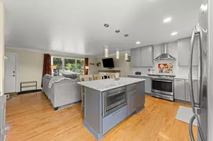 963 Hyacynth Ln, Bartlett, IL 60103 - Photo 10